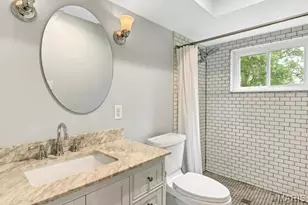 9 Middlebury Ln, Chesterfield, MO 63017 - Photo 16