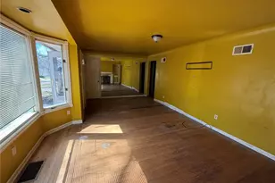 1007 Hutton Pl, Ferguson, MO 63135 - Photo 4