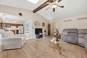 3801 Hermitage Ln, Saint Peters, MO 63376 - Photo 8