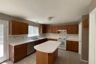 636 Canary Estates Dr, Ballwin, MO 63021 - Photo 6