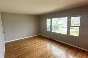 10042 Lilac Ave, Riverview, MO 63137 - Photo 6