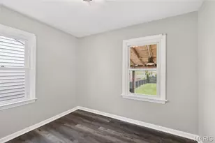 11041 St Pius Ln, Saint Ann, MO 63074 - Photo 12