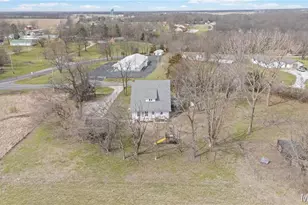 612 N Main St, Eolia, MO 63344 - Photo 40