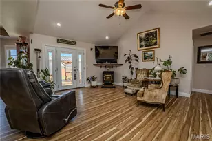 2220 Curtis St, Lebanon, MO 65536 - Photo 6