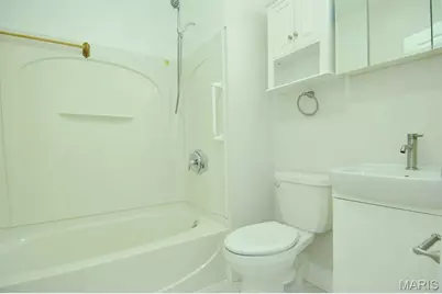 112 Mann Street, Lemay, MO 63125 - Photo 14