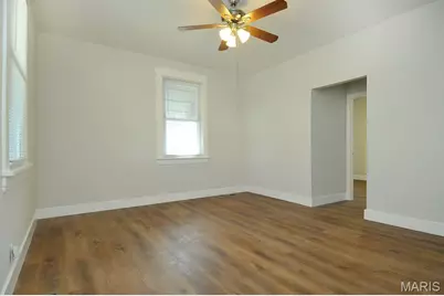 112 Mann Street, Lemay, MO 63125 - Photo 6