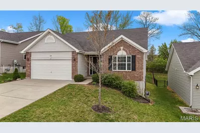 448 Peruque Hills Parkway, Wentzville, MO 63385 - Photo 2