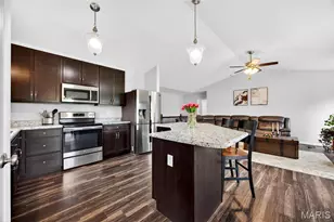 448 Peruque Hills Pkwy, Wentzville, MO 63385 - Photo 12