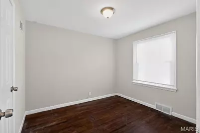 1501 Golden Drive, Saint Louis, MO 63137 - Photo 14