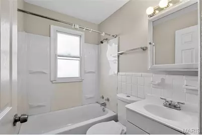 1501 Golden Drive, Saint Louis, MO 63137 - Photo 24