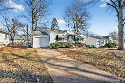 1501 Golden Drive, Saint Louis, MO 63137 - Photo 2