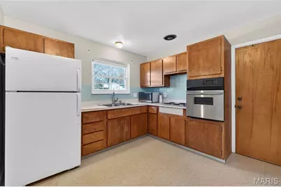 10998 Whitbyhall Drive, Bridgeton, MO 63044 - Photo 4