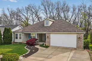 1421 Schoal Creek Dr, Saint Peters, MO 63366 - Photo 8