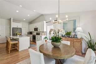 1647 Ridgefield Blf Ct, Eureka, MO 63025 - Photo 6