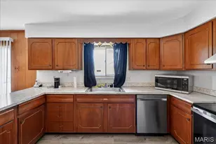 11525 Francetta Ln, Spanish Lake, MO 63138 - Photo 12