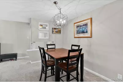 2 Delcrest Court #102, Saint Louis, MO 63124 - Photo 8