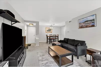 2 Delcrest Court #102, Saint Louis, MO 63124 - Photo 6