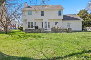 700 Juniper Glen Ct, Ballwin, MO 63021 - Photo 2