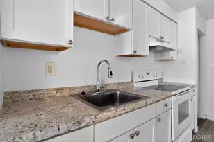 10522 Byfield Dr, St George, MO 63137 - Photo 18