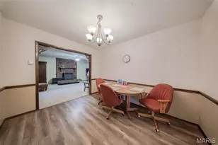 402 Locust St, Cuba, MO 65453 - Photo 12