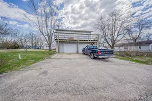 402 Locust St, Cuba, MO 65453 - Photo 46