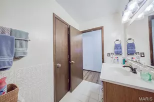 402 Locust St, Cuba, MO 65453 - Photo 30