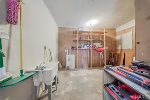 402 Locust St, Cuba, MO 65453 - Photo 32