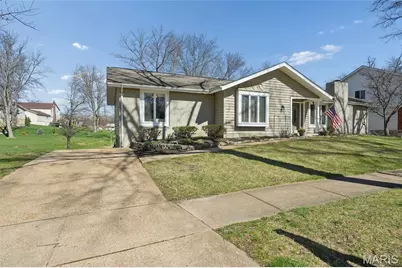 15261 Golden Rain Drive, Chesterfield, MO 63017 - Photo 2