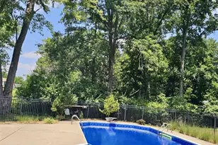 15261 Golden Rain Dr, Chesterfield, MO 63017 - Photo 36