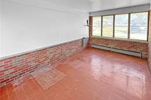 3755 Park Crest Dr, Saint Louis, MO 63125 - Photo 18