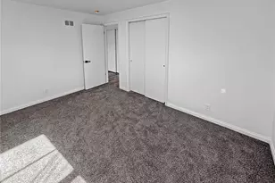 3755 Park Crest Dr, Saint Louis, MO 63125 - Photo 10