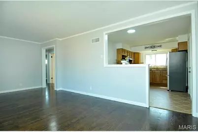 9816 Lakeford Lane, Affton, MO 63123 - Photo 8