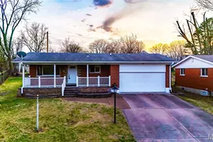 576 Clager Dr, Mehlville, MO 63125 - Photo 1