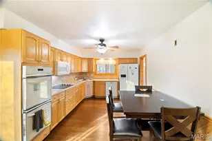 576 Clager Dr, Mehlville, MO 63125 - Photo 4