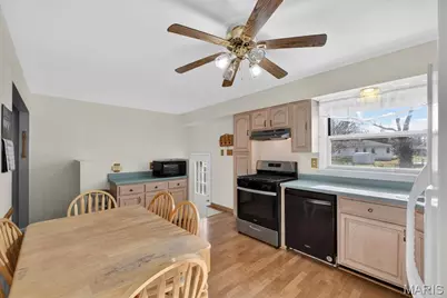 116 Graham Road, Florissant, MO 63031 - Photo 10