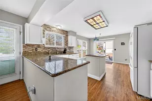 1 Belcourt Cir, Saint Charles, MO 63304 - Photo 2