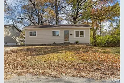 10512 Count Drive, Hazelwood, MO 63136 - Photo 1