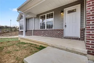 614 T-Box Dr, Saint Clair, MO 63077 - Photo 4