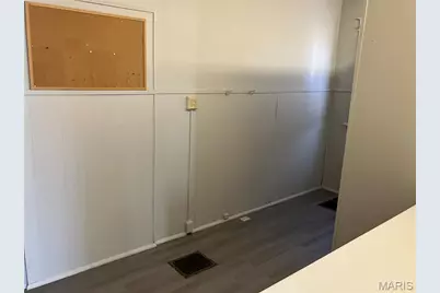 501 S 5th Street, Saint Charles, MO 63301 - Photo 6