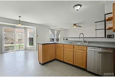 420 Country Stone Drive, Lake Saint Louis, MO 63367 - Photo 10