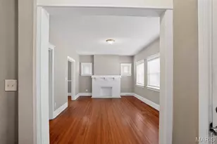 6812 Bartmer Ave, Saint Louis, MO 63130 - Photo 14