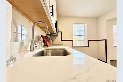 7219 Hampton Avenue #2S, Saint Louis, MO 63109 - Photo 2