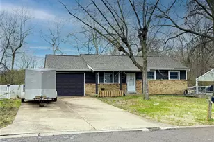 4118 E Donaldson Dr, Saint Louis, MO 63129 - Photo 2
