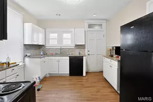 7247 St Andrews Pl, Saint Louis, MO 63121 - Photo 18