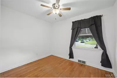 705 S Lafayette Street, Florissant, MO 63031 - Photo 16