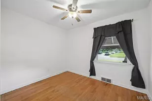 705 S Lafayette St, Florissant, MO 63031 - Photo 16