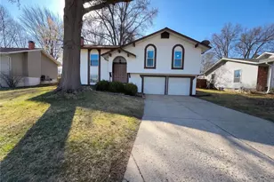 27 Glenna Dr, Saint Peters, MO 63376 - Photo 1