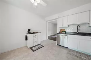 6709 Village Square Dr, Hazelwood, MO 63042 - Photo 8