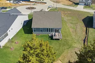 2 Spinney Bough Ct, Wentzville, MO 63385 - Photo 4