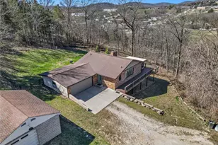 224 W 17th St, Hermann, MO 65041 - Photo 26